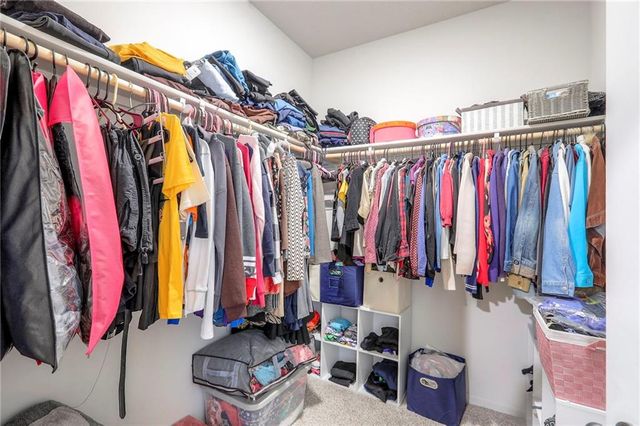 532 SE Reid Street, Blue Springs, MO 64014