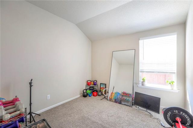 532 SE Reid Street, Blue Springs, MO 64014