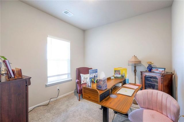 532 SE Reid Street, Blue Springs, MO 64014