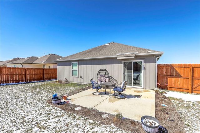 532 SE Reid Street, Blue Springs, MO 64014