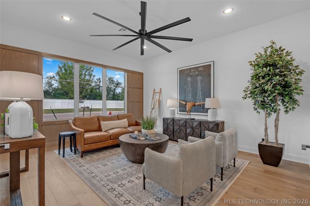 303 N 85th Court, Broken Arrow, OK 74014