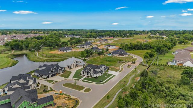 303 N 85th Court, Broken Arrow, OK 74014