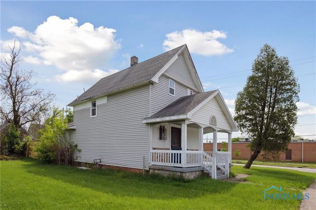 1155 Pinewood Avenue, Toledo, OH 43607