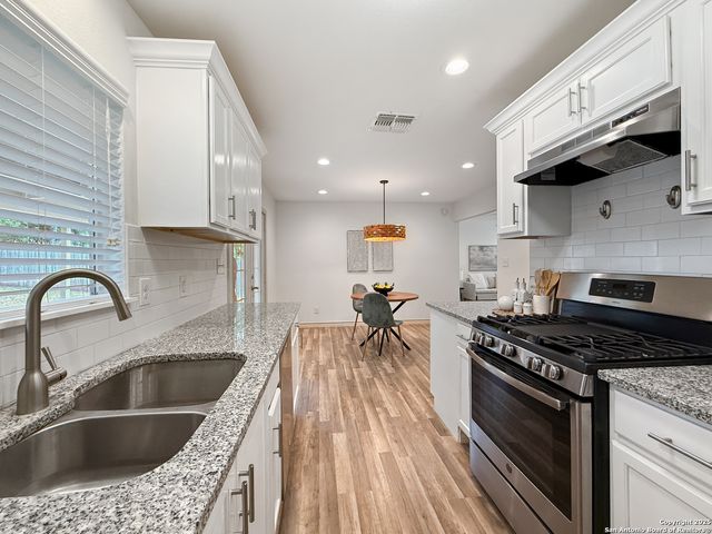 4015 Ramsgate, San Antonio, TX 78230