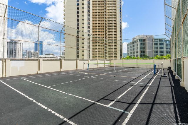 469 Ena Road 1512, Honolulu, HI 96815