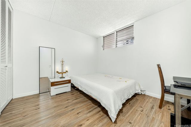 469 Ena Road 1512, Honolulu, HI 96815