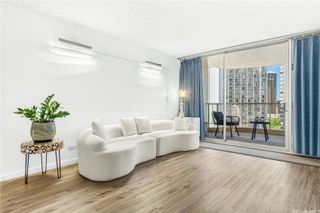 469 Ena Road 1512, Honolulu, HI 96815