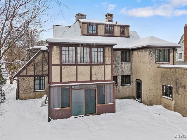 310 Sedgwick Drive, Syracuse, NY 13203