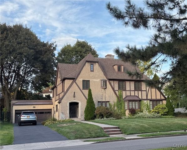 310 Sedgwick Drive, Syracuse, NY 13203