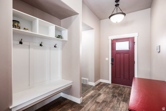 237 E TATE CT, Grantsville, UT 84029