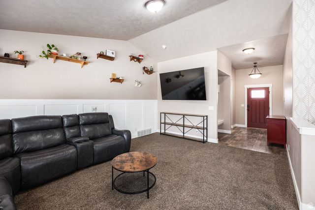 237 E TATE CT, Grantsville, UT 84029