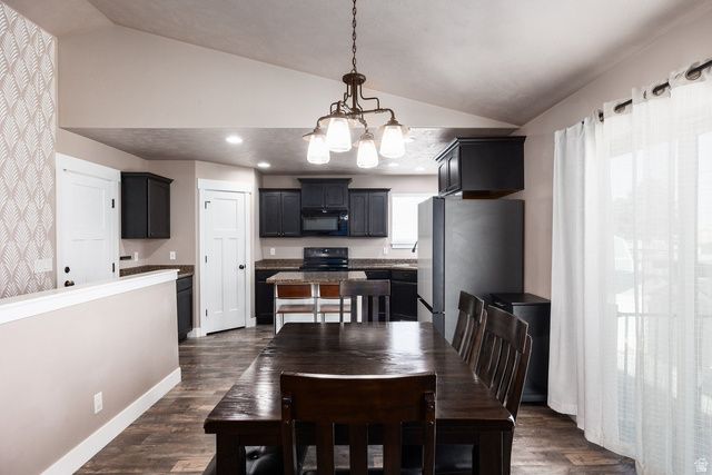 237 E TATE CT, Grantsville, UT 84029