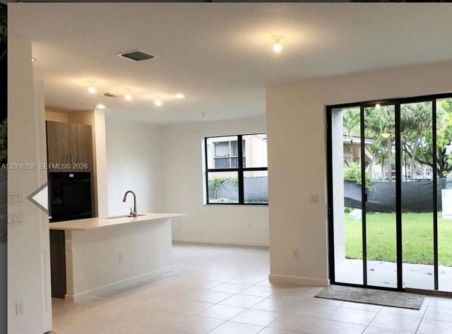 3525 NW 1st Street, Pompano Beach, FL 33069