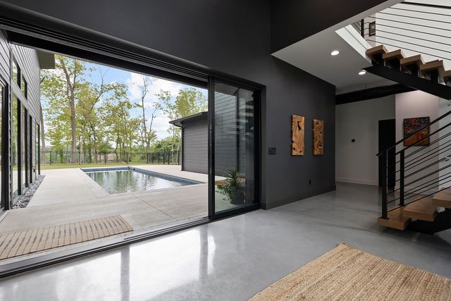 861 Bantry Court, Nixa, MO 65714