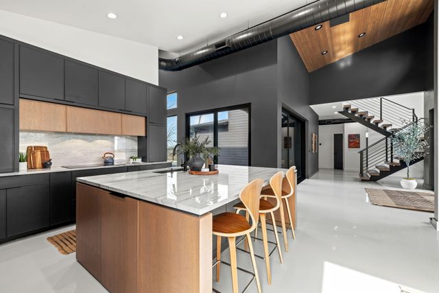 861 Bantry Court, Nixa, MO 65714