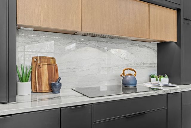 861 Bantry Court, Nixa, MO 65714