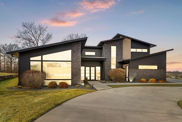 861 Bantry Court, Nixa, MO 65714