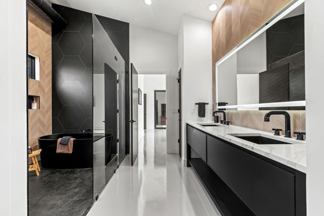 861 Bantry Court, Nixa, MO 65714