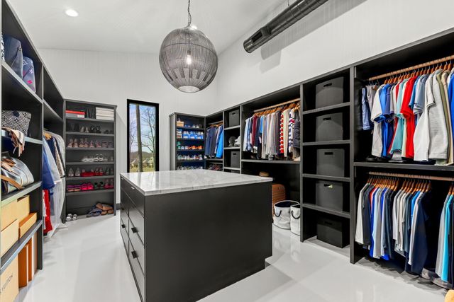 861 Bantry Court, Nixa, MO 65714