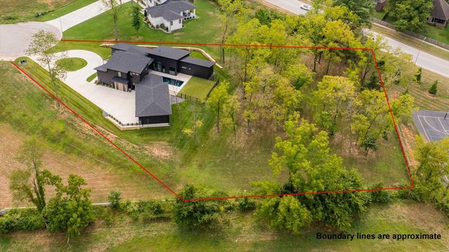 861 Bantry Court, Nixa, MO 65714