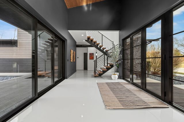 861 Bantry Court, Nixa, MO 65714