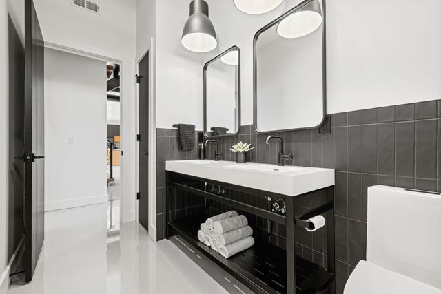 861 Bantry Court, Nixa, MO 65714