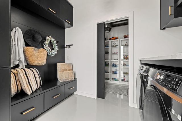 861 Bantry Court, Nixa, MO 65714