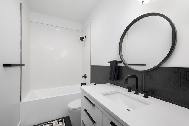 861 Bantry Court, Nixa, MO 65714