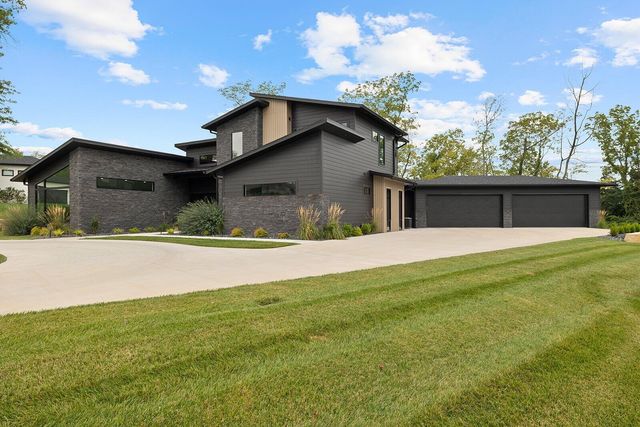 861 Bantry Court, Nixa, MO 65714