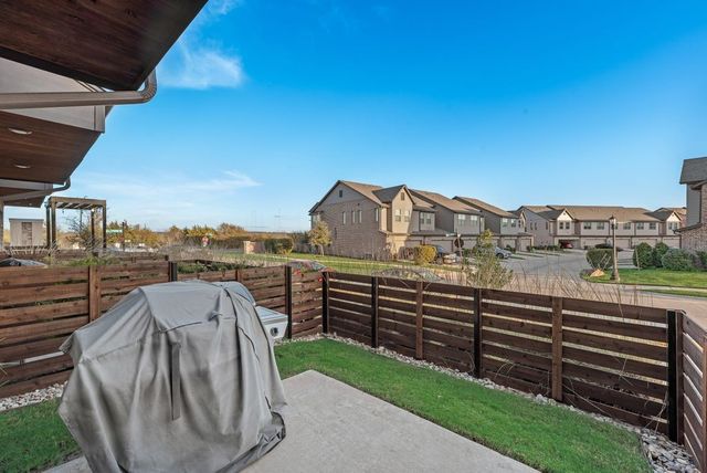 2610 La Cala Drive, Grand Prairie, TX 75054