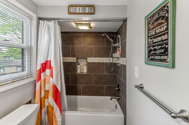 3712 Blueridge Lane, Fort Wayne, IN 46815