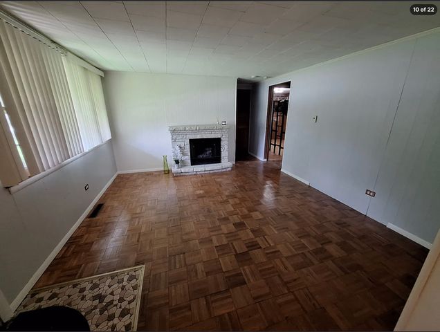 20821 DOGWOOD Street, Deerfield, IL 60015