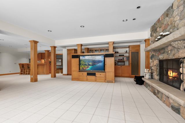 781 Ferndale Road N, Orono, MN 55391
