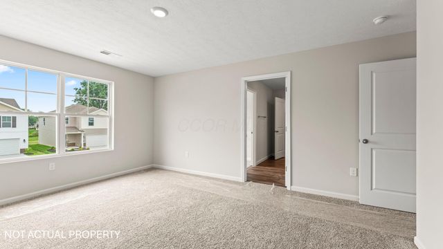 5983 Pitch Pine Drive, Canal Winchester, OH 43110