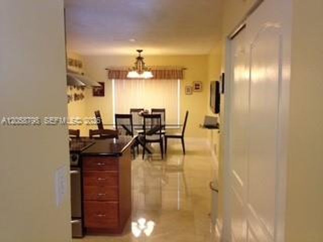 818 Garnet Circle, Weston, FL 33326