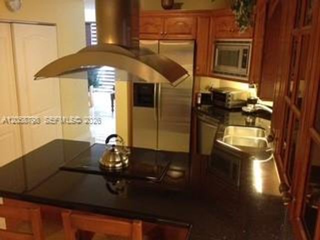 818 Garnet Circle, Weston, FL 33326
