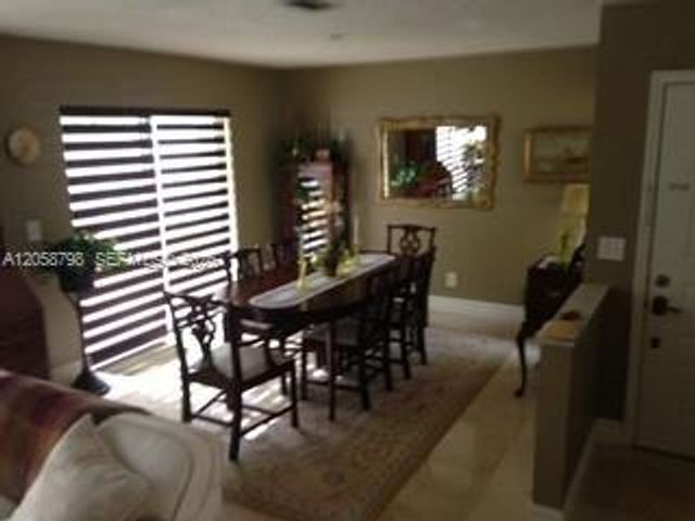 818 Garnet Circle, Weston, FL 33326