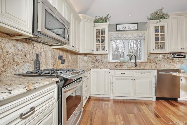 99 Campbell Avenue, Tappan, NY 10983