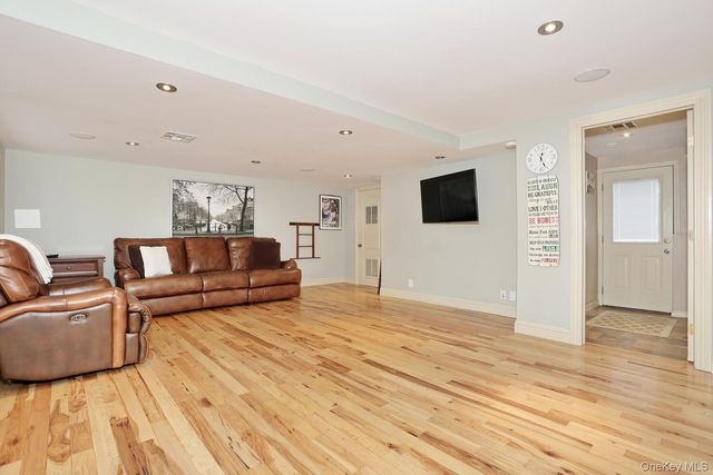 99 Campbell Avenue, Tappan, NY 10983