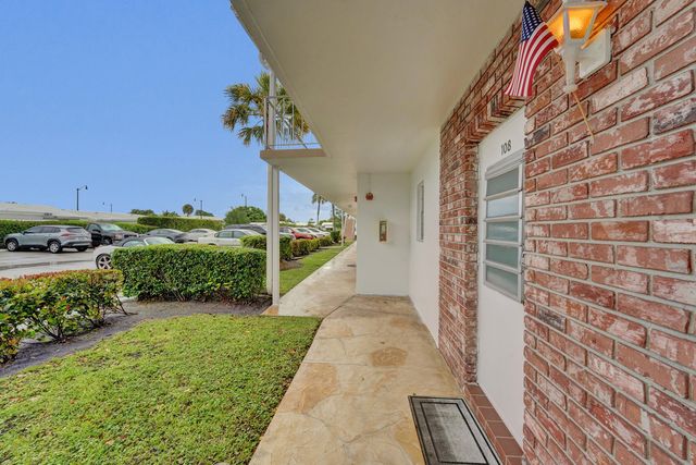 2551 W Golf Boulevard 108, Pompano Beach, FL 33064