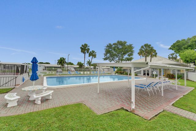 2551 W Golf Boulevard 108, Pompano Beach, FL 33064