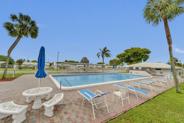 2551 W Golf Boulevard 108, Pompano Beach, FL 33064