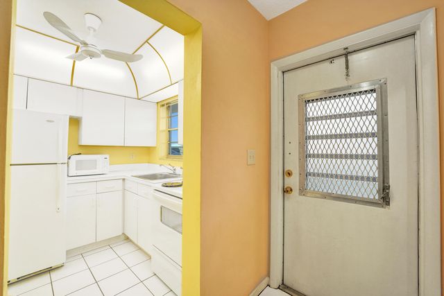 2551 W Golf Boulevard 108, Pompano Beach, FL 33064