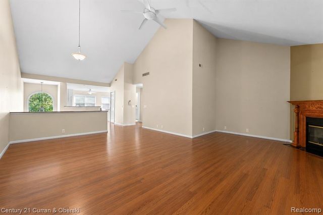 5237 Royal Vale Lane, Dearborn, MI 48126