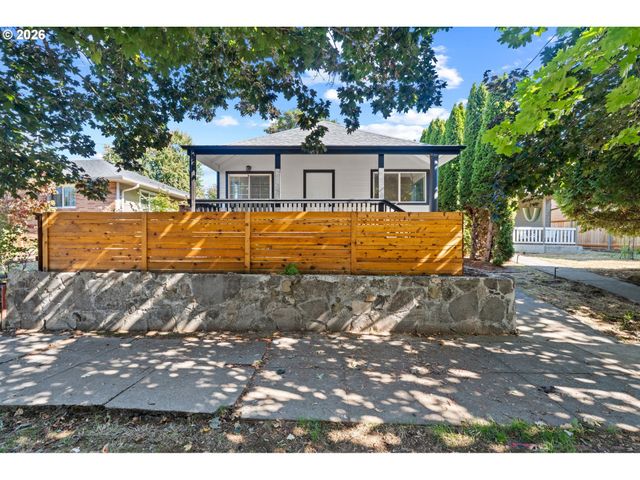 6023 N AMHERST St, Portland, OR 97203