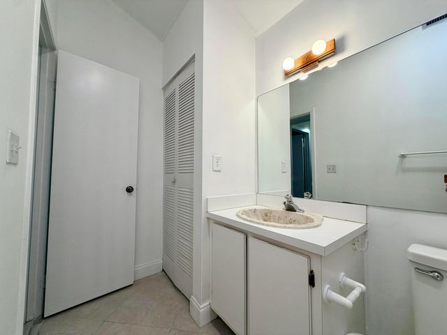 1720 NW 73rd Avenue, Plantation, FL 33313