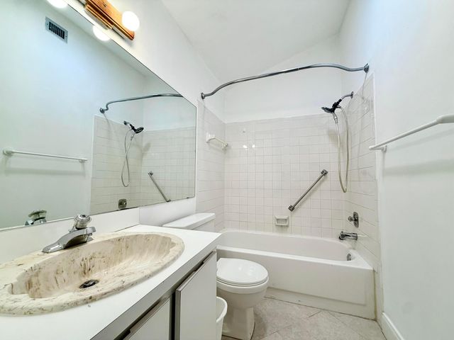 1720 NW 73rd Avenue, Plantation, FL 33313