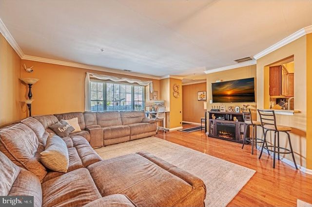 1202 WHARTON RD, Mount Laurel, NJ 08054