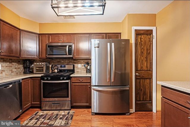 1202 WHARTON RD, Mount Laurel, NJ 08054