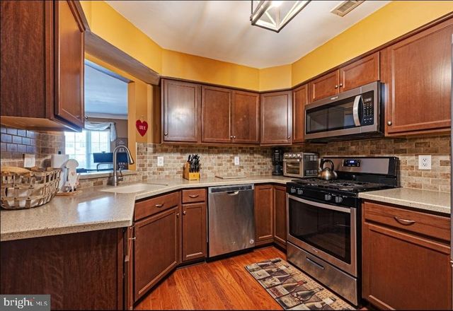 1202 WHARTON RD, Mount Laurel, NJ 08054